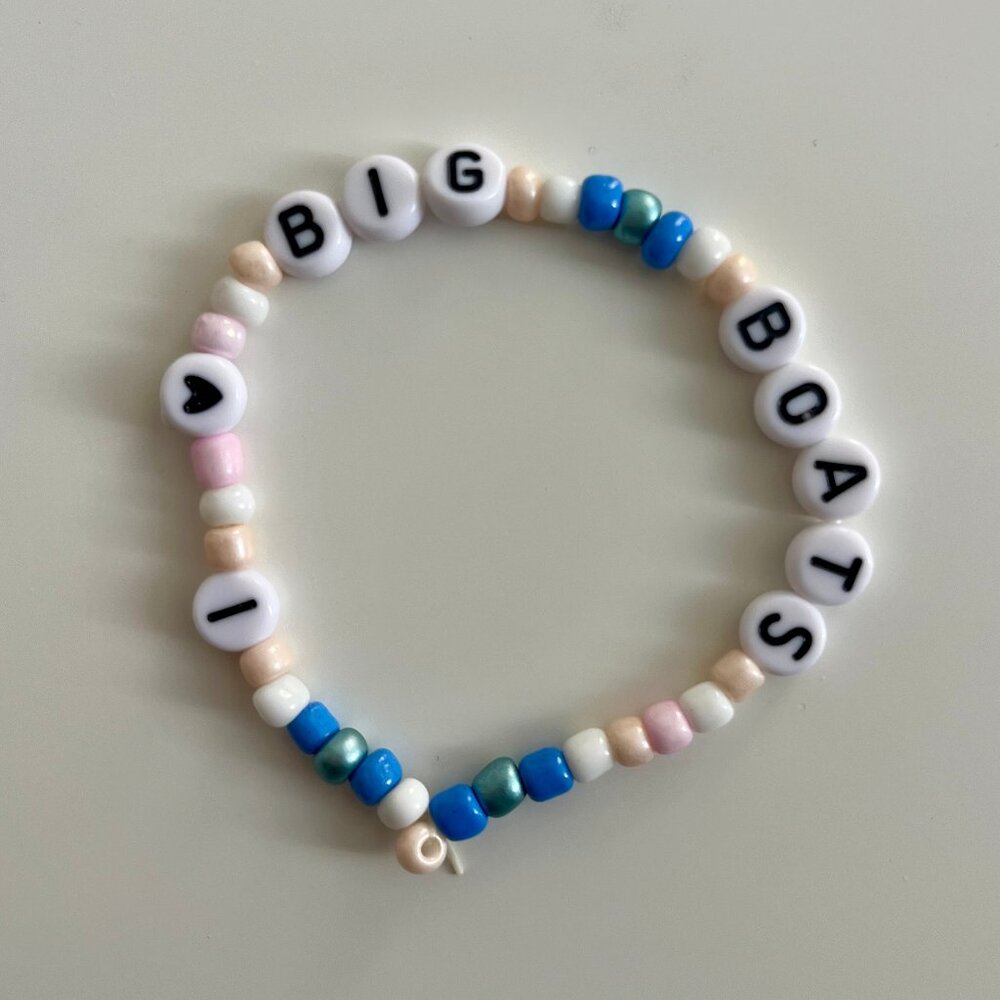 "I <3 Big Boats" Beaded Bracelet